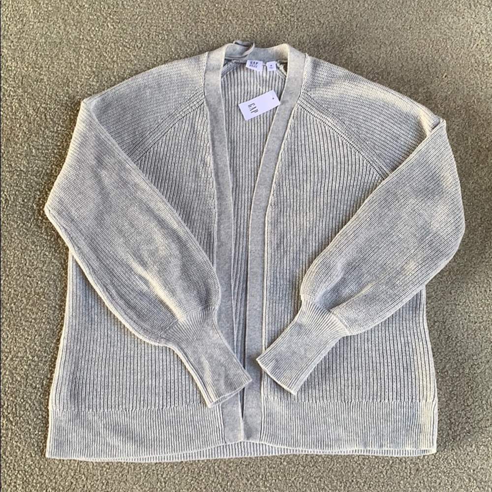 Gap Sweater Gray NWT Size M